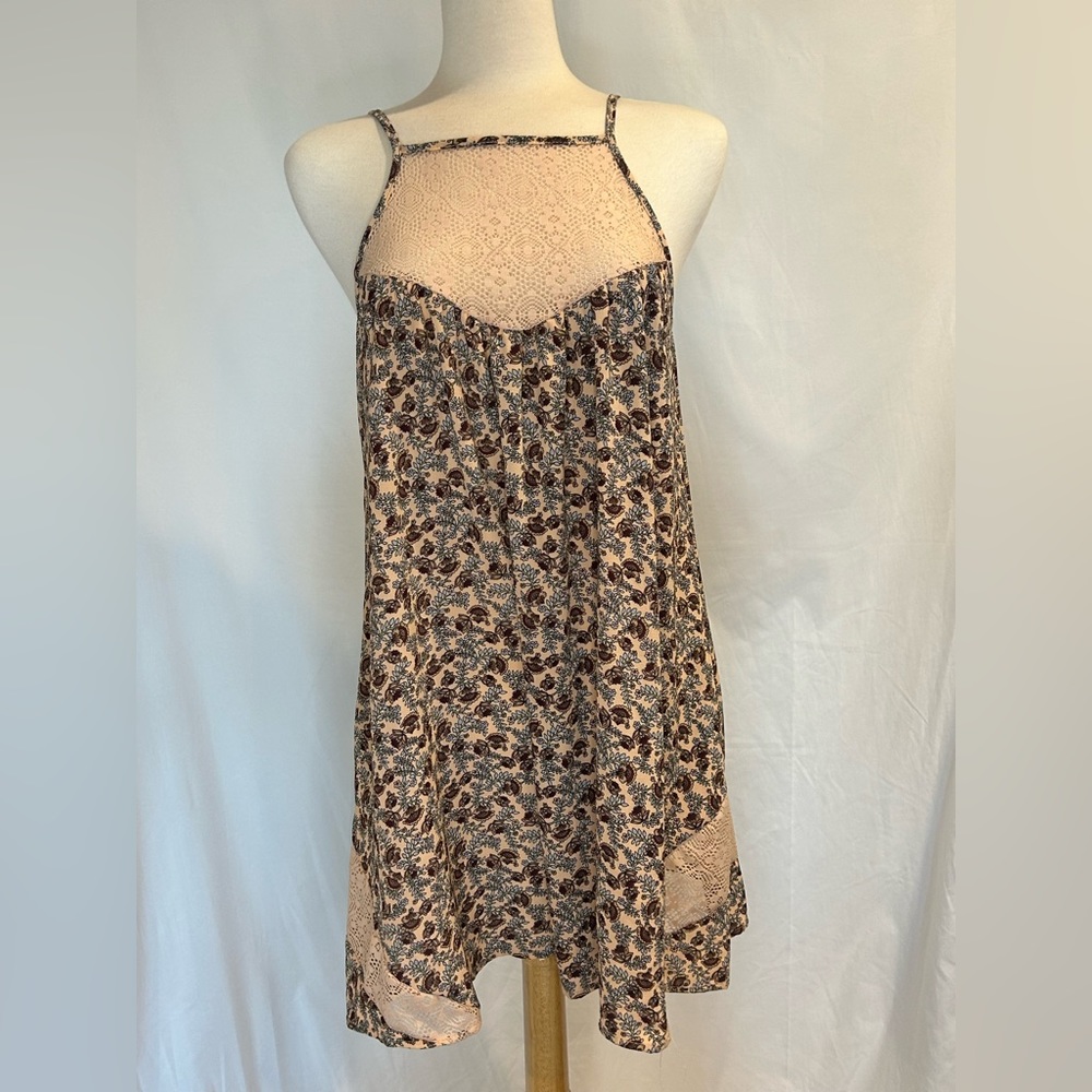Kendall and Kylie floral dress size small